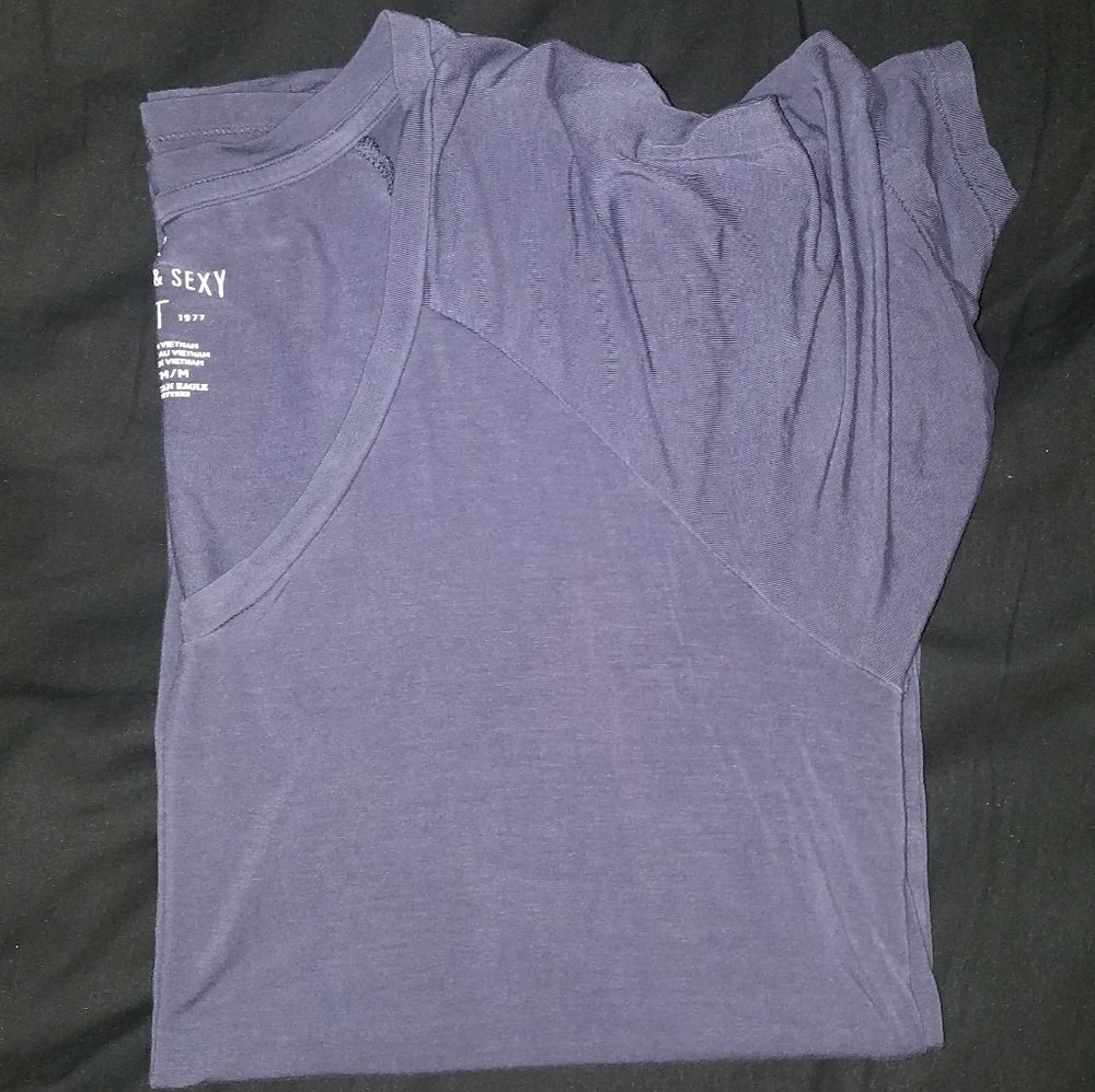 American Eagle tee